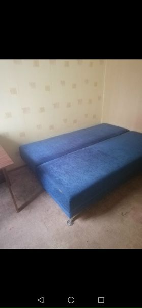 Фото: Привет всем  срочно сдаю комнату в 3 комнатной квартире Для одной девушки /женщины  г. Люберцы, до м. Выхино 20 мин маршруткой, до станции 20 мин пешком ( до центра Мск 30 мин). Комната изолированна, светлая. В квартире все есть для комфортного проживания. Проживает маленькая собака (очень маленькая) со мной в дальней комнате. Стоимость комнаты 12000+200 интернет. К/у включены. Оплата каждого 3 ого числа!<br><br>P. S. Рассматриваю  девушку /женщину до 40. Только с любовью к домашним животным. Катя, +79777858593<br>От собственника, без залога