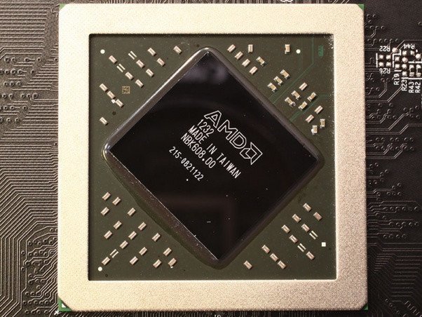 Компания AMD вернула право собственности на три графических патента, которые ранее были отклонены по жалобе LG Electronics. Апелляционный суд США отменил решение Патентной судебной и апелляционной комиссии (PTAB), в котором фигурировали патенты США №№ 7 742 053, 6 897 871 и 7 327 369, принадлежащие дочерней компании AMD под названием ATI Technologies ULC, в настоящее время реорганизованной в RTG. Патенты касаются важнейших технологий, связанных с унифицированными шейдерами. Ранее комиссия отказала ATI в праве собственности на патенты на том основании, что заявленная интеллектуальная собственность является «слишком очевидной в свете предшествующего уровня техники». Теперь триумвират судей апелляционного суда единогласно постановил, что изобретения ATI были сделаны раньше.