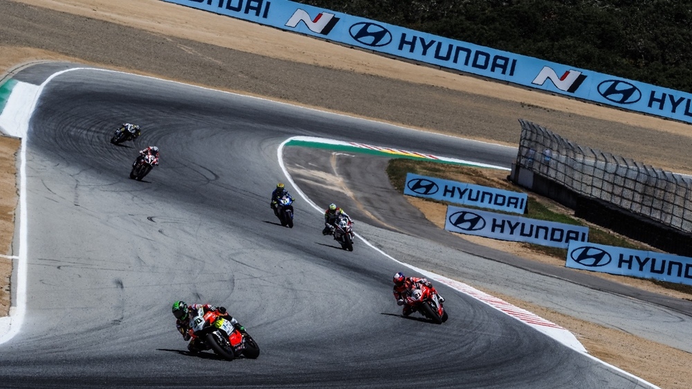 Фотографии с 9-го этапа WSBK 2019 в Лагуна Сека