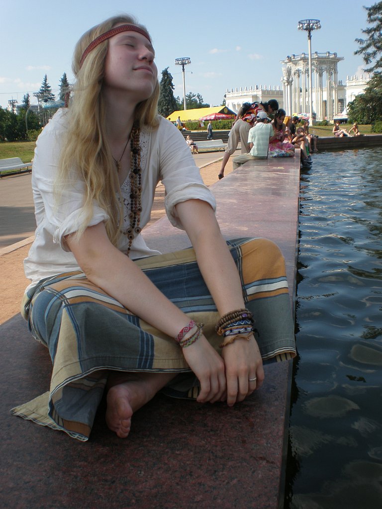 https://pp.userapi.com/c947/u25283149/103328042/z_9c5fa885.jpg