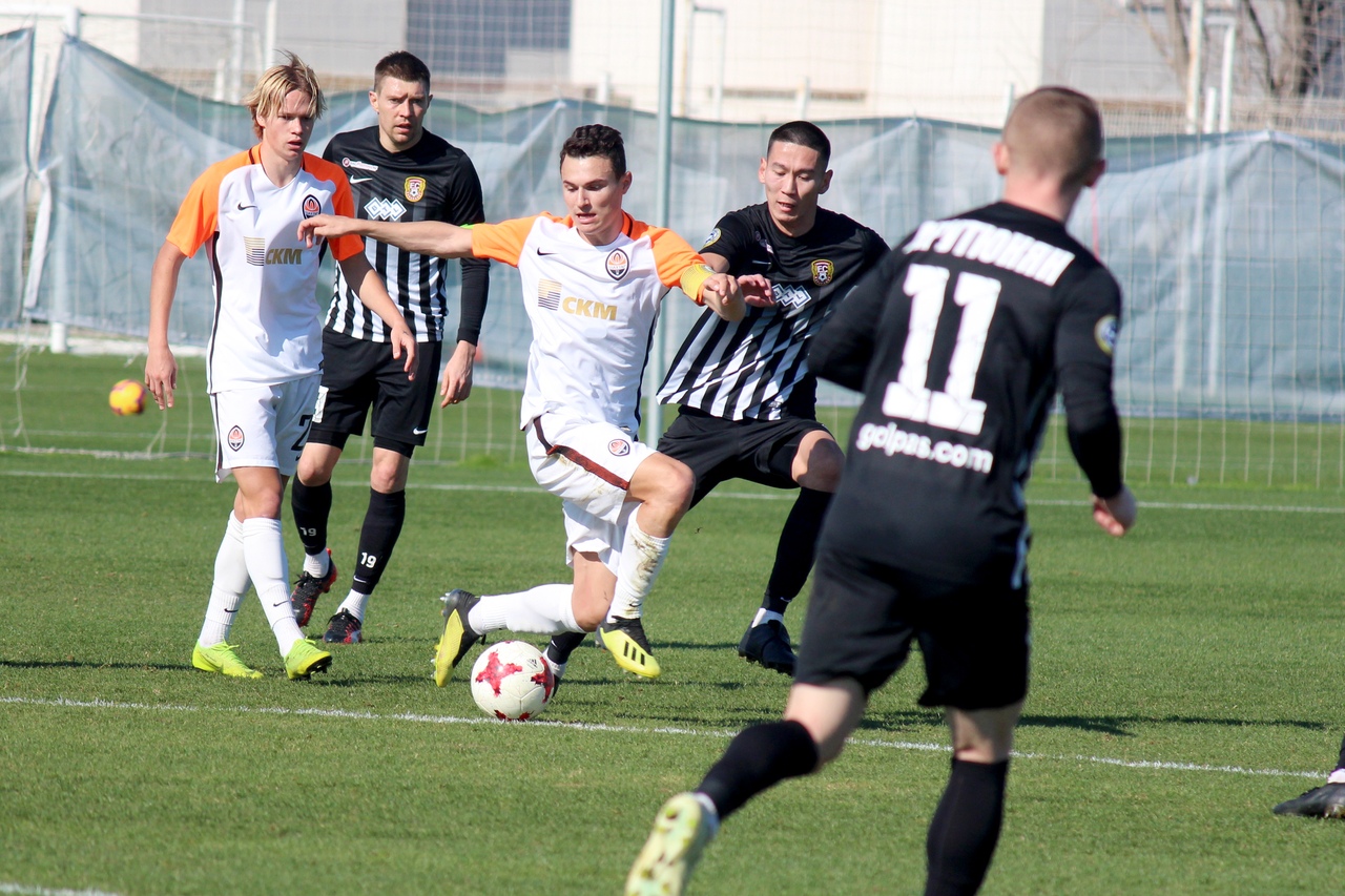 Хорт шахтер 2. Шахтер 2. 8. Хорт шахтер 2. 2 шахтера.