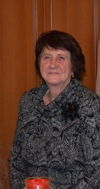 Людмила Петрова