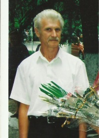 Виктор Леонов
