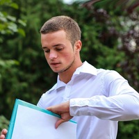 Максим Романов