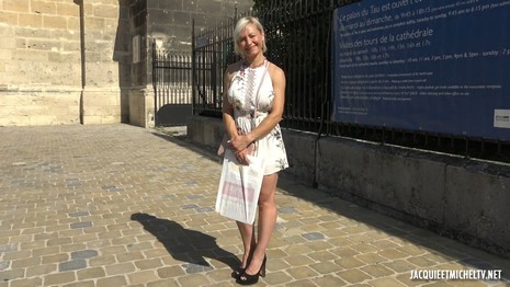 Jacquieetmicheltv - Kim, 41, an unreal milf from Reims! At the foot of the emblematic cathedral of Reims, an anatomical bomb awaited us firmly. Kim, 41, is a milf with a crazy physique and an iron desire to multiply sexual experiences. Very domineering in everyday life where she manages a tobacco press, she explains to us that it is she who goes hunting men, while she becomes a submissive slut of the most malleable in the privacy! Faced with such a slut with disproportionate ambitions, we take things in the right order by offering her friend Alex for her first video, in order to gauge her potential as a slut and especially her resistance to sodomy ...