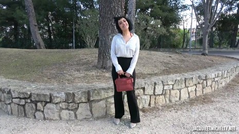 Jacquieetmicheltv - Azylis, in love with women's bodies... The sexuality of the surprising Azylis is decidedly incomparable. At 24, this young woman from Brittany has very clear preferences, and has found a balance in this area following her many experiences. But since her meeting with our team, many things seem to be called into question ... For proof, the young lady has agreed to join a particularly naughty duo, with Adam and Alicia. Together, the small troop indulges in explosive games, perfectly mixing sensuality and bestiality!