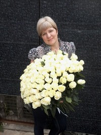 Елена Усатова
