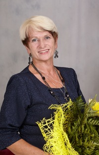 Елена Семенова